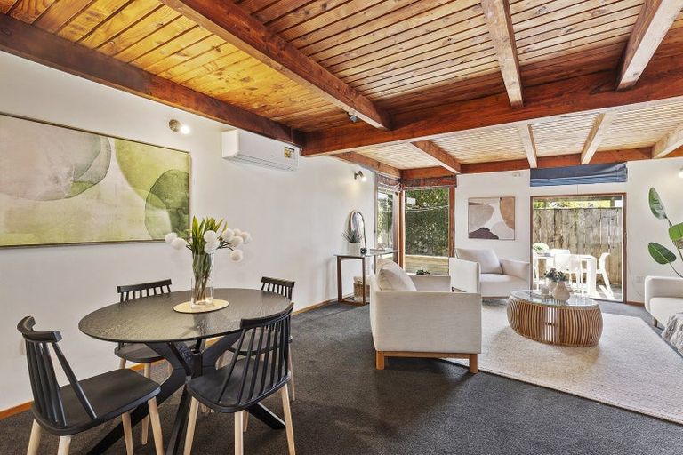 Photo of property in 70f Majoribanks Street, Mount Victoria, Wellington, 6011