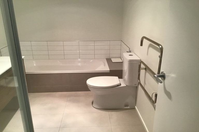 Photo of property in 8 Naeo Close, Papamoa Beach, Papamoa, 3118