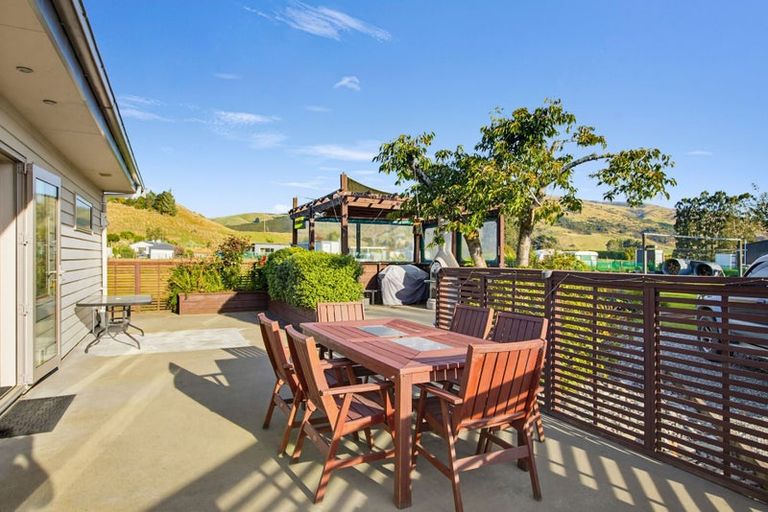 Photo of property in 8 Westoe Street, Waikaia, 9778
