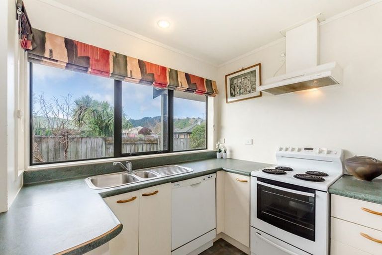 Photo of property in 37a Spackman Crescent, Paraparaumu, 5032