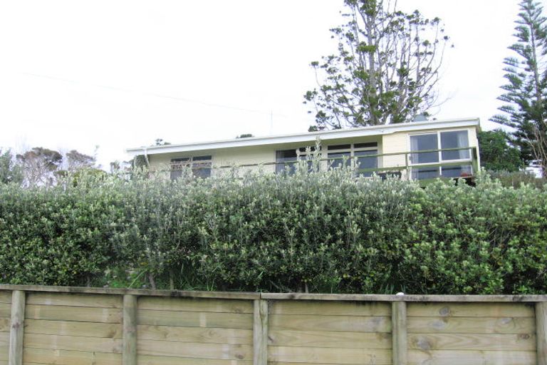 Photo of property in 3 Puketitiro Place, Wharekaho, Whitianga, 3592