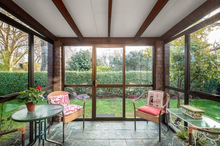 Photo of property in 3/13 Abberley Crescent, St Albans, Christchurch, 8014