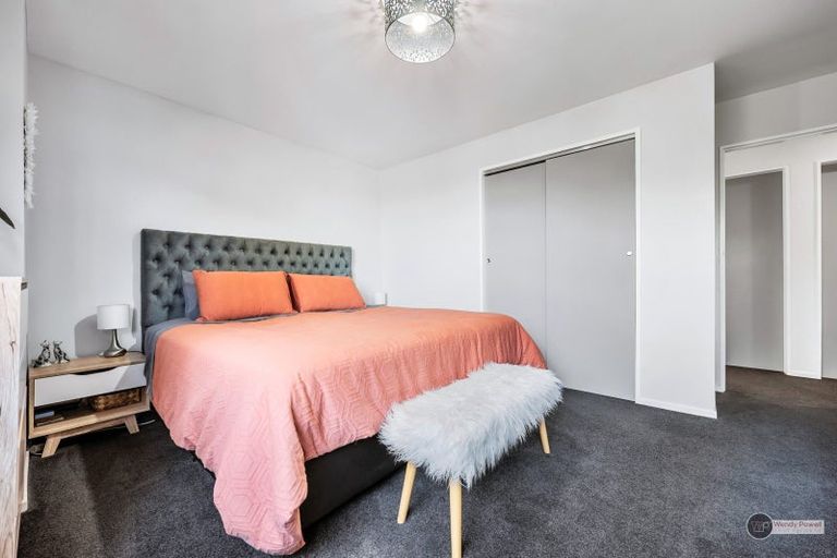 Photo of property in 14b Oakleigh Street, Maungaraki, Lower Hutt, 5010