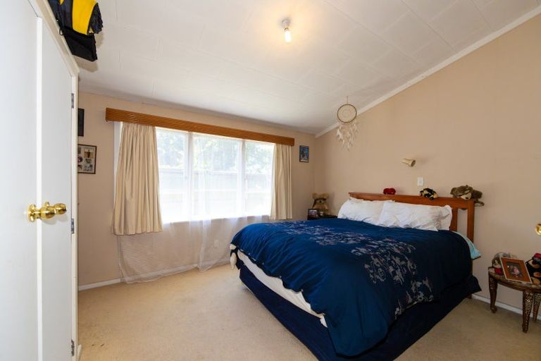Photo of property in 72 Avondale Road, Taradale, Napier, 4112