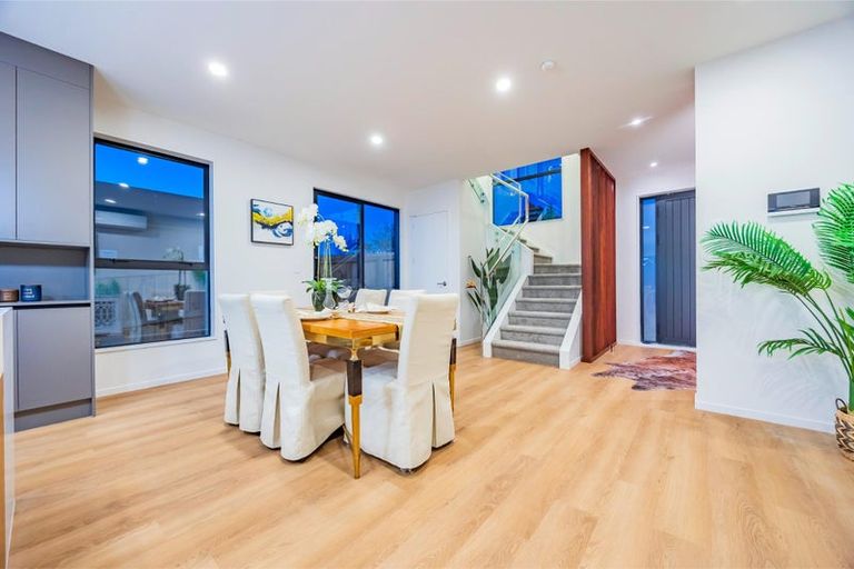 Photo of property in 10 Monte Cristal Avenue, Swanson, Auckland, 0614