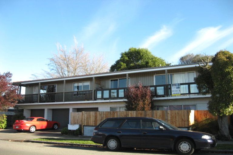 Photo of property in 2/33 Springfield Road, St Albans, Christchurch, 8014