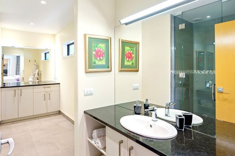 Photo of property in 34 Titoki Road, Waikanae Beach, Waikanae, 5036