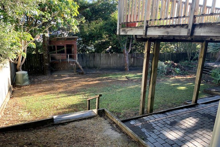 Photo of property in 26 Nutsey Avenue, Northcote, Auckland, 0627