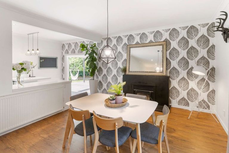 Photo of property in 77 Parkes Avenue, Saint Johns Hill, Whanganui, 4501