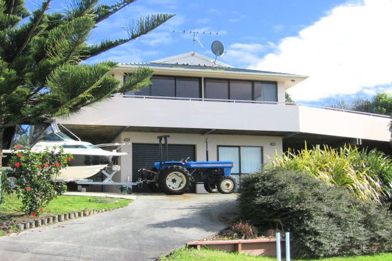 Photo of property in 1 Panui Terrace, Snells Beach, 0920