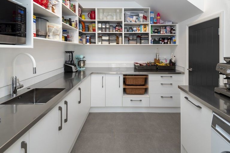 Photo of property in 63a Evelyn Road, Cockle Bay, Auckland, 2014