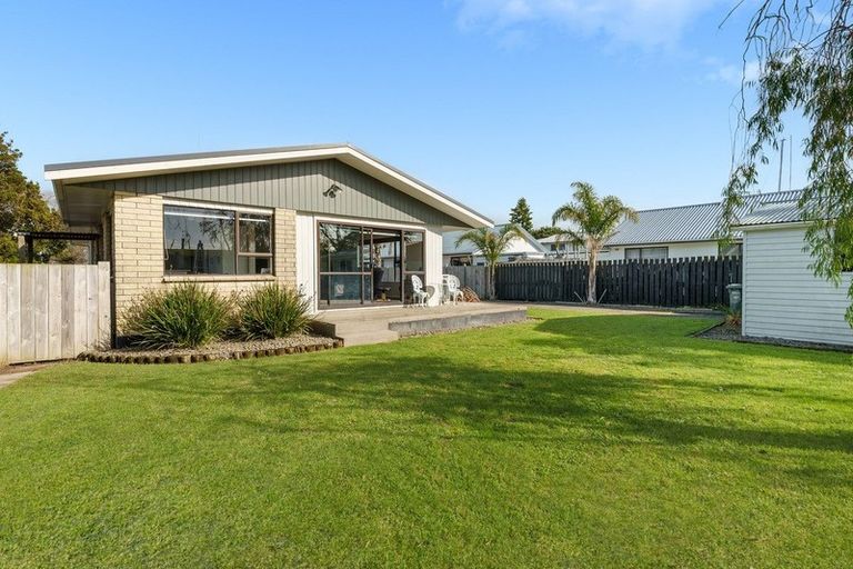 Photo of property in 160 Riverside Drive, Whakatane, 3120