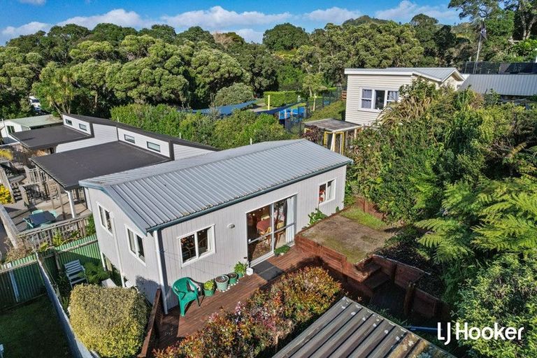 Photo of property in 21 Pacific Road, Waihi Beach, 3611