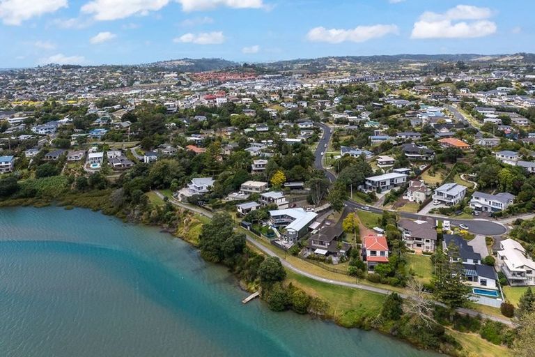 Photo of property in 28 Maori Hut Road, Red Beach, 0932