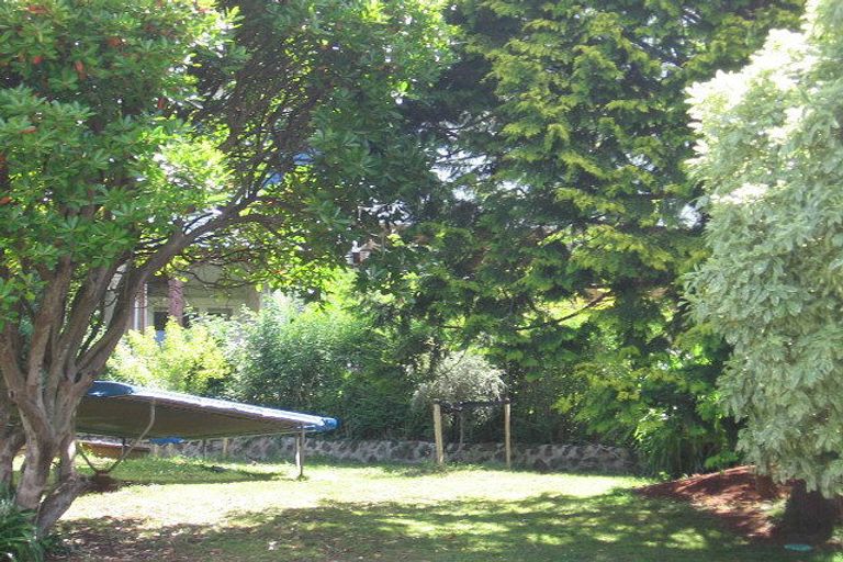 Photo of property in 2 Ruarangi Road, Mount Albert, Auckland, 1025