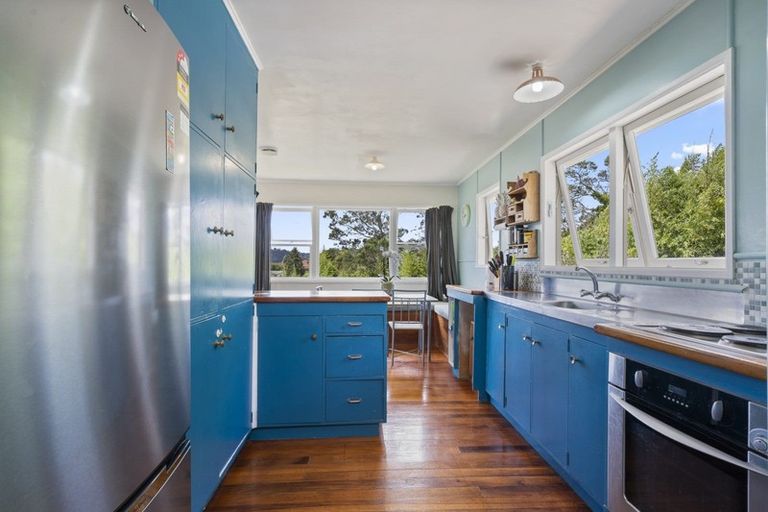 Photo of property in 42 Church Street, Kawakawa, 0210