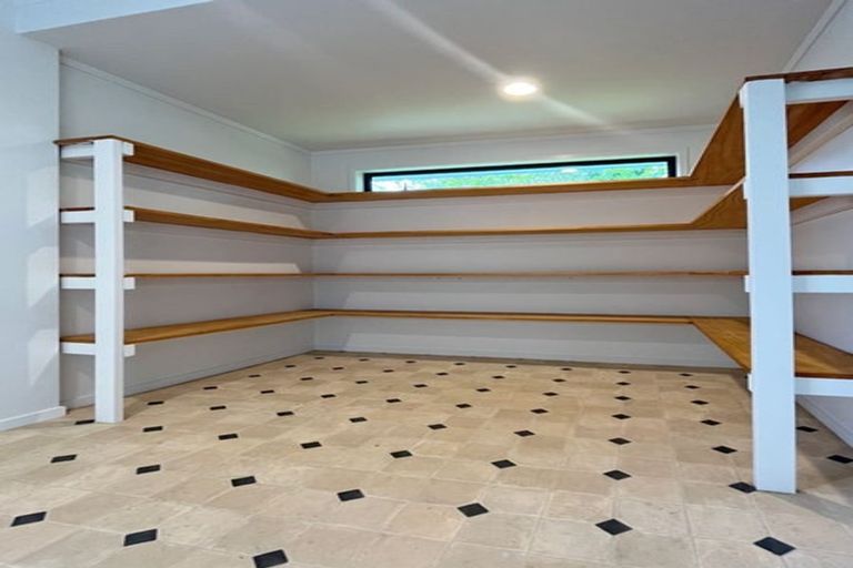 Photo of property in 30 Queen Street, Riverhead, 0820