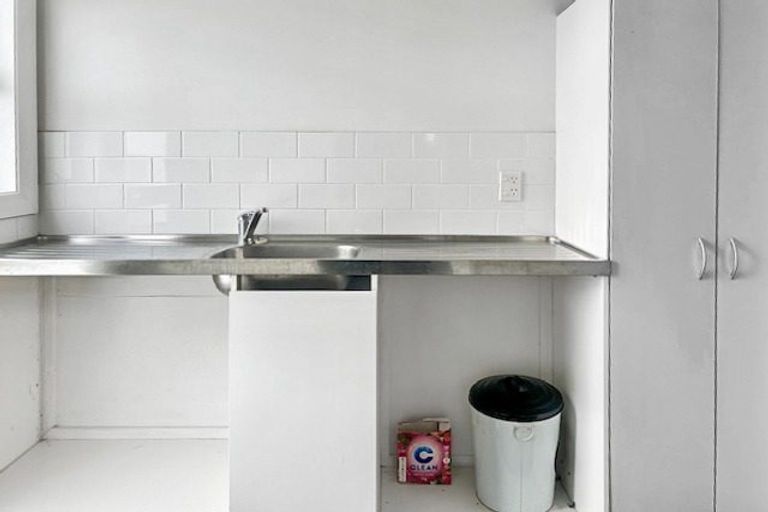 Photo of property in 18 Fairs Road, Milson, Palmerston North, 4414