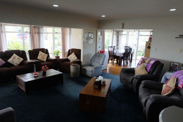 Photo of property in 26 Kimihia Road, Huntly, 3700