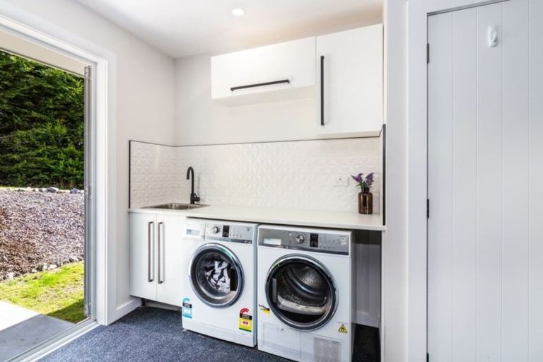 Photo of property in 65 Dalmore Way, Acacia Bay, Taupo, 3385