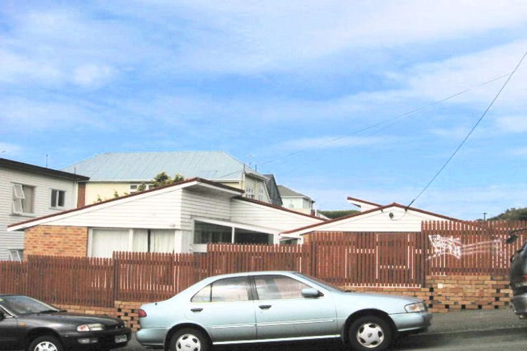 Photo of property in 3 Stoke Street, Newtown, Wellington, 6021