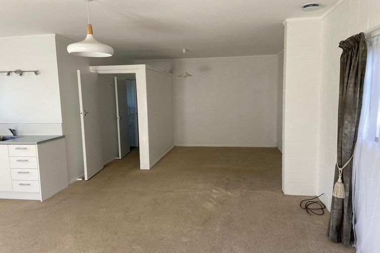 Photo of property in 124 Manuka Road, Bayview, Auckland, 0629