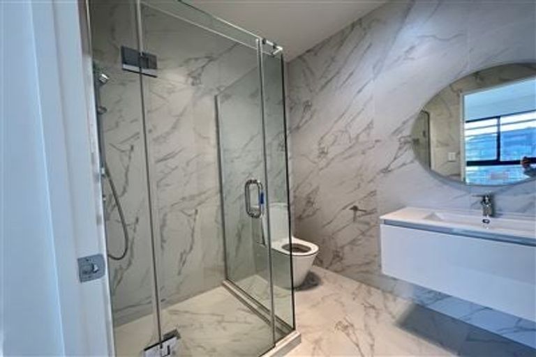 Photo of property in 90 Tarapuka Road, Westgate, Auckland, 0814