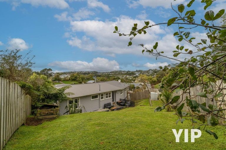 Photo of property in 61 Batchelor Street, Newlands, Wellington, 6037