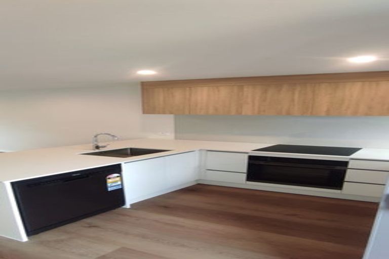 Photo of property in 20 Hoopers Road, Glen Eden, Auckland, 0602