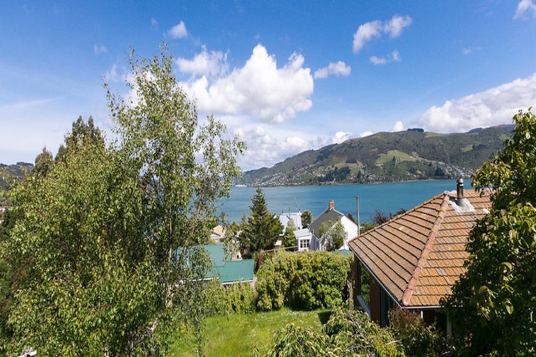 Photo of property in 30 Porterfield Street, Macandrew Bay, Dunedin, 9014