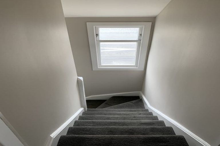 Photo of property in 122 Rongotai Road, Kilbirnie, Wellington, 6022