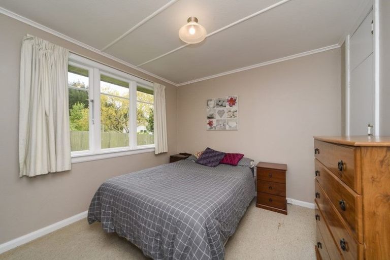 Photo of property in 37 Fitzherbert East Road, Aokautere, Palmerston North, 4471