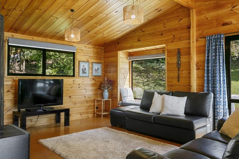 Photo of property in 13 Kamahi Terrace, Omori, Turangi, 3381