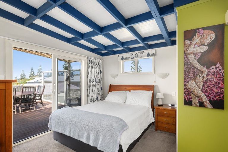 Photo of property in 61 Pinedale Crescent, Riversdale Beach, Masterton, 5872