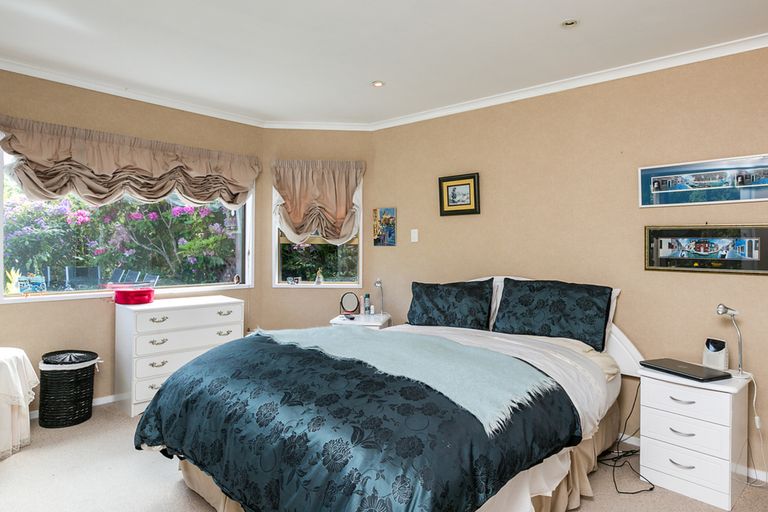 Photo of property in 30 Porterfield Street, Macandrew Bay, Dunedin, 9014