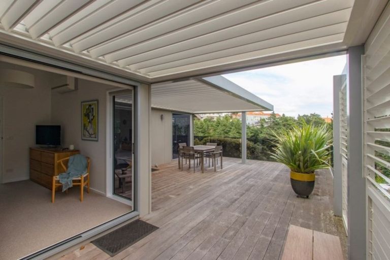 Photo of property in 29 Burns Road, Hospital Hill, Napier, 4110