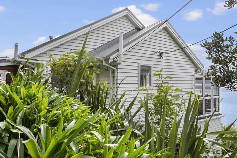 Photo of property in 141 Grafton Road, Roseneath, Wellington, 6011