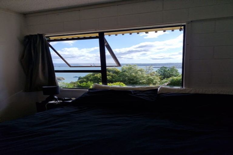 Photo of property in 4 Mayall Avenue, Beach Haven, Auckland, 0626