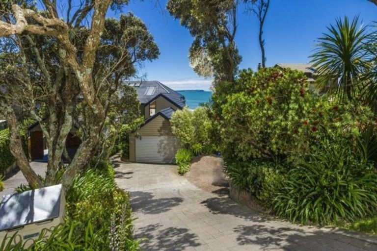 Photo of property in 24 Whitby Crescent, Mairangi Bay, Auckland, 0630