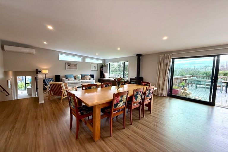 Photo of property in 13 Matuku Lane, Heathcote Valley, Christchurch, 8022