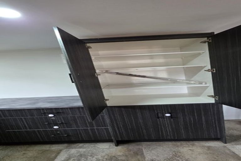 Photo of property in 17 Dewhurst Place, Favona, Auckland, 2024