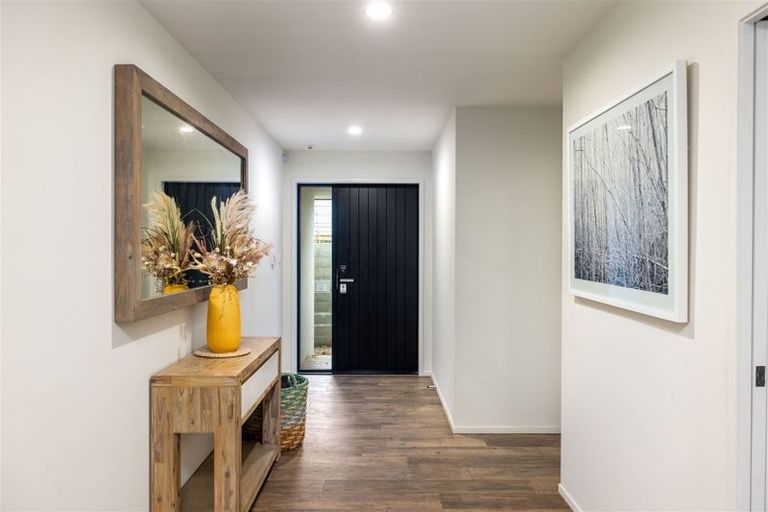 Photo of property in 67 Mays Road, St Albans, Christchurch, 8052