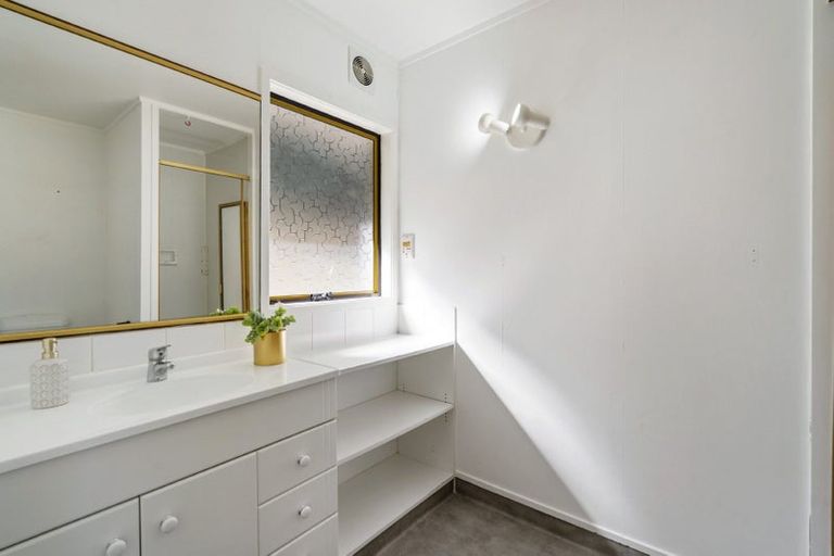 Photo of property in 789a Beach Road, Browns Bay, Auckland, 0630