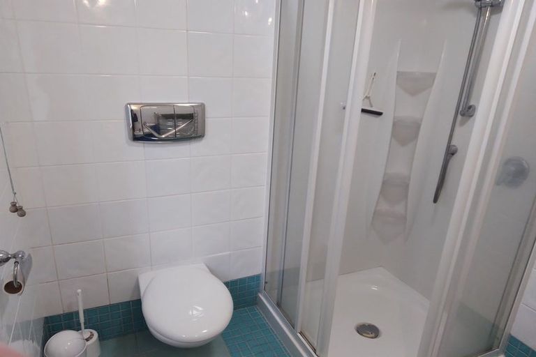 Photo of property in 69 Glen Road, Kelburn, Wellington, 6012