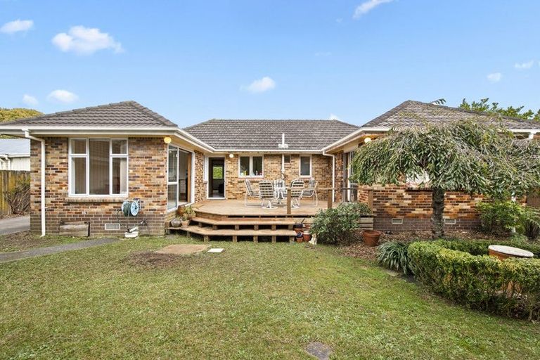 Photo of property in 9 Bunnythorpe Road, Papakura, 2110