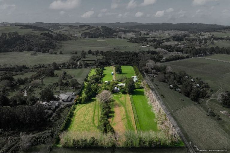 Photo of property in 1021 Old North Road, Waimauku, 0882