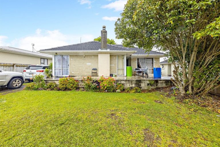 Photo of property in 24 Laxon Avenue, Otara, Auckland, 2025