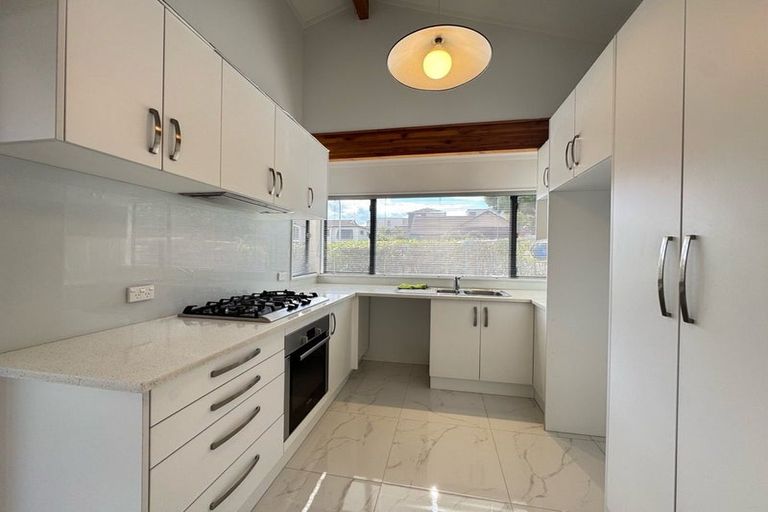 Photo of property in 42 Calluna Crescent, Totara Heights, Auckland, 2105