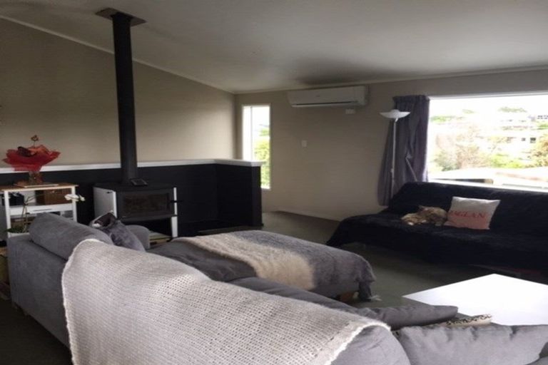 Photo of property in 10 Lorenzen Bay Road, Raglan, 3225