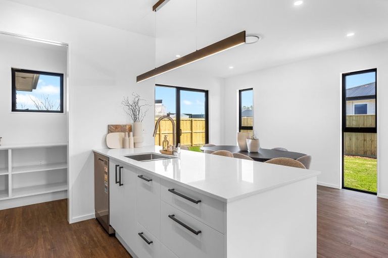 Photo of property in 4 Longfields Road, Brightwater, 7022